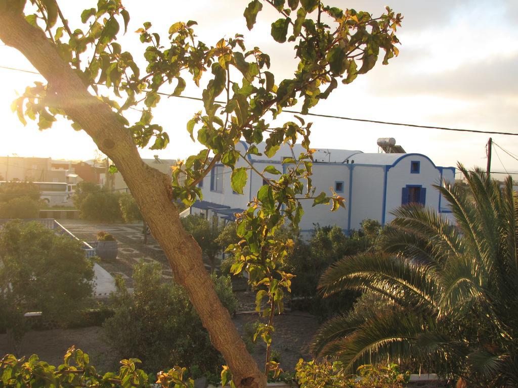 Hotel Perissa Agios Georgios  Bagian luar foto